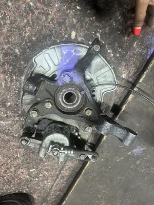 Front Hub Mazda Demio 2015