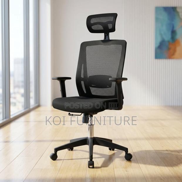 Office Chair : Black High-Back Ergonomic Office Chair