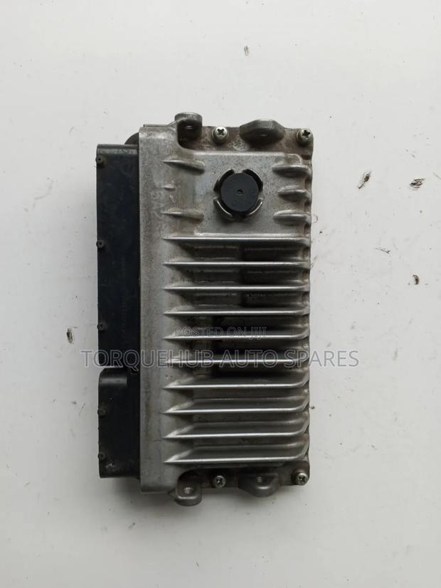 Toyota Auris 2015 Engine Control Unit - thumbnail 2