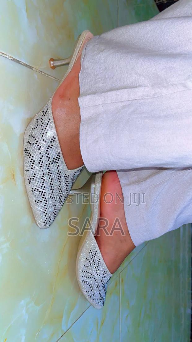 High Classy Heals - thumbnail 8