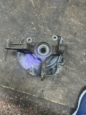 Mira Front Hub