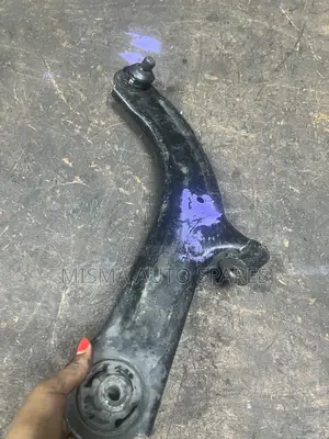 Control Arm Nissan Tiida/Note