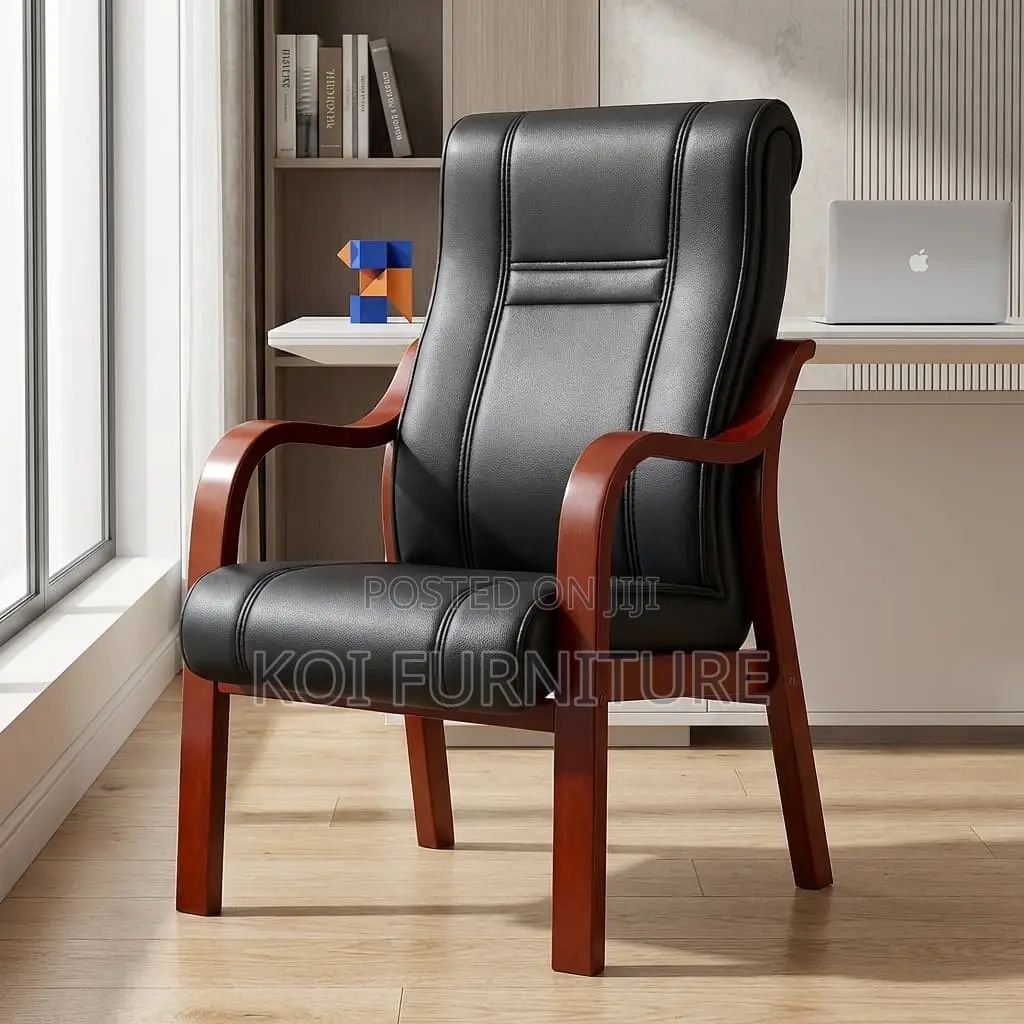 Office Chair : Black Faux Leather Executive Visitors Chair