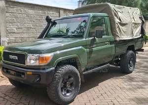Toyota Land Cruiser 79 Series 2021 Green