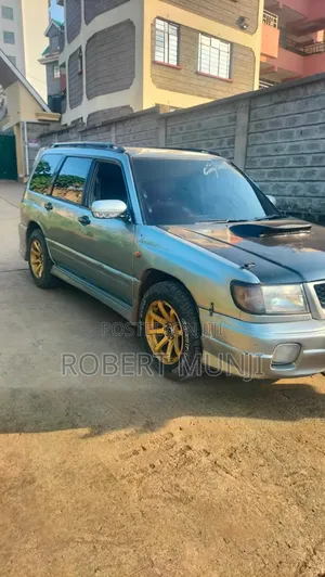 Subaru Forester 2005 Silver