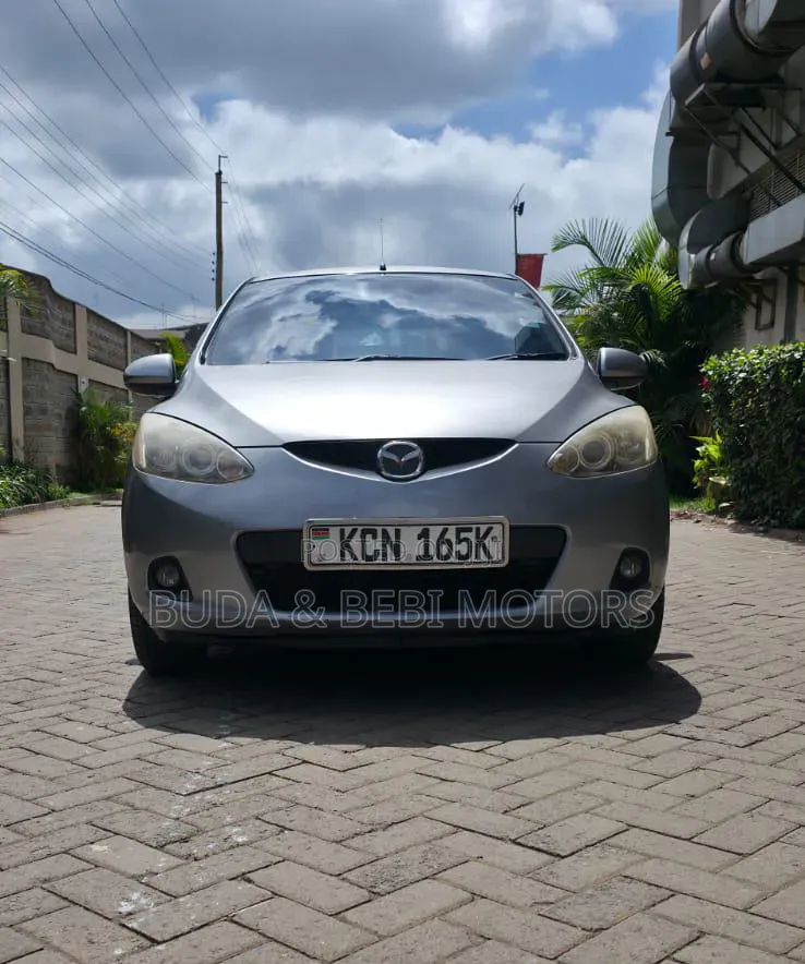Mazda Demio 2010 Silver