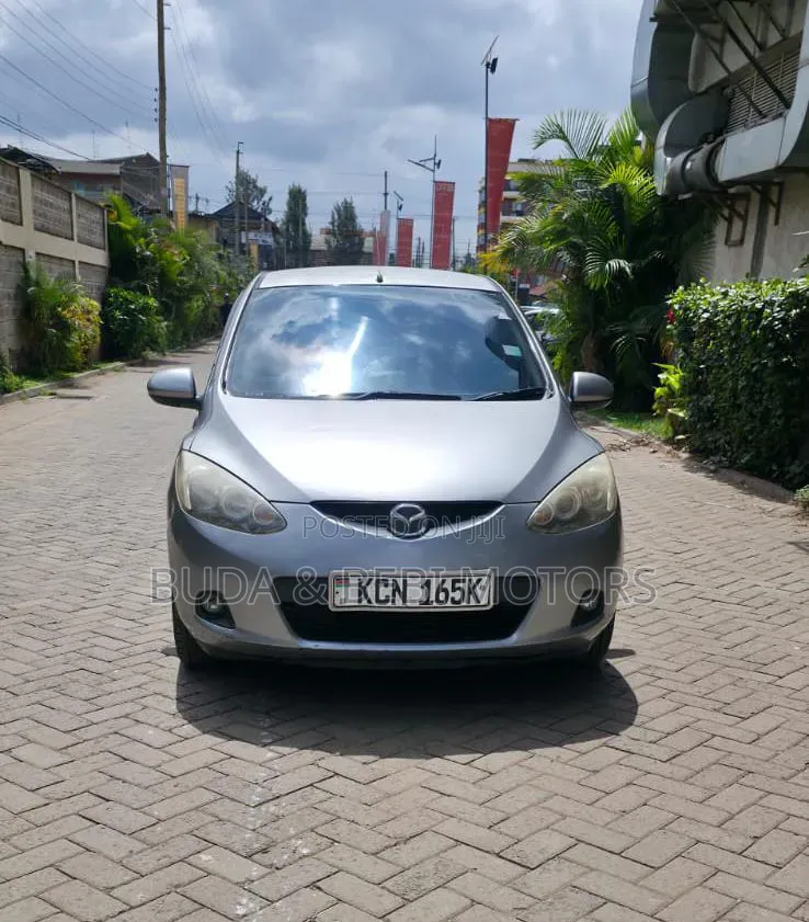 Mazda Demio 2010 Silver
