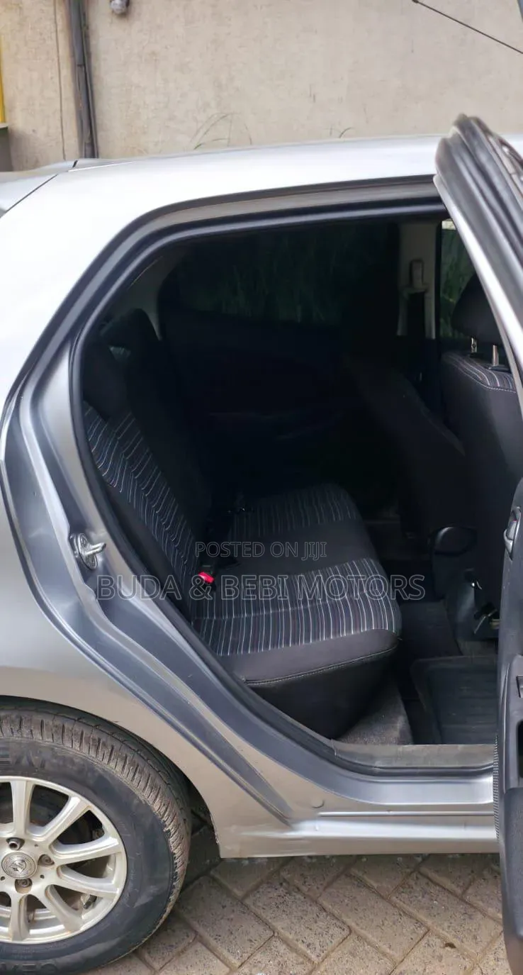 Mazda Demio 2010 Silver