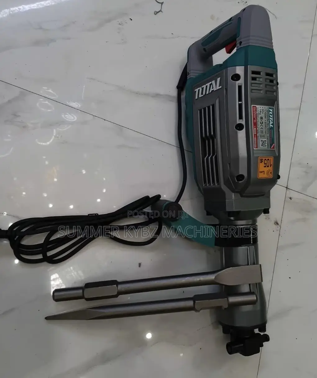 Total Demolition Breaker 1700w / Jack Hammer