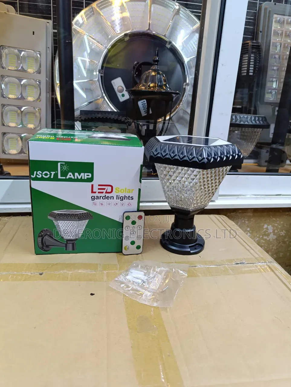 *Solar Gate/Garden Lights With Rgb, Ww, Wh