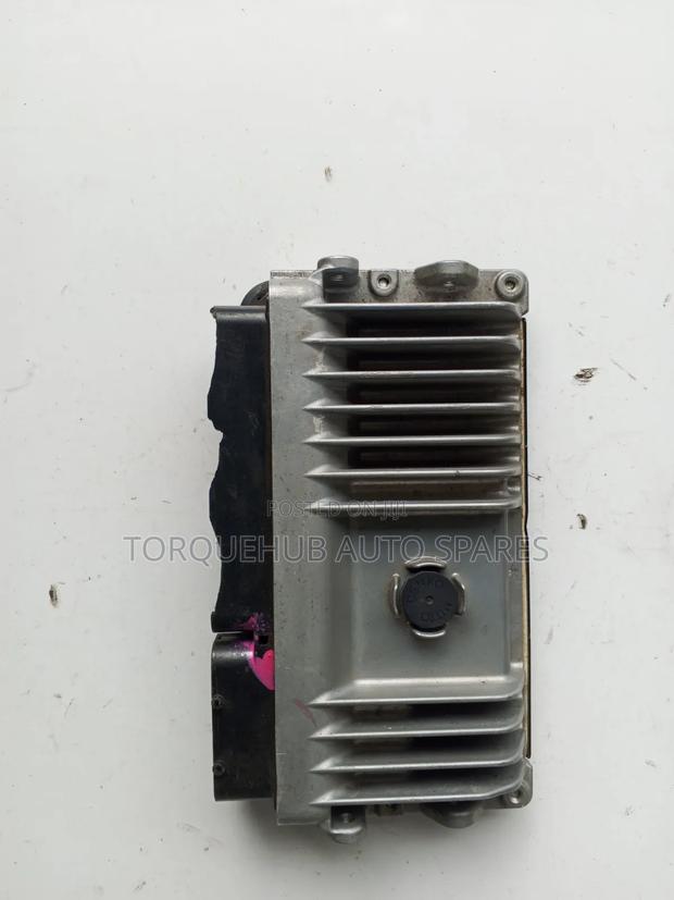 Toyota Vitz 2015 Engine Control Unit - thumbnail 2