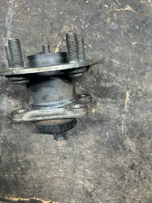 Rear Hub Toyota Ractis
