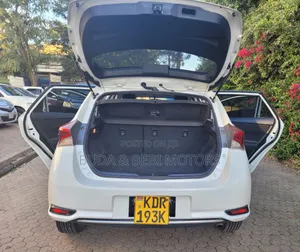 Toyota Auris 2017 White
