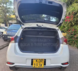 Toyota Auris 2017 White