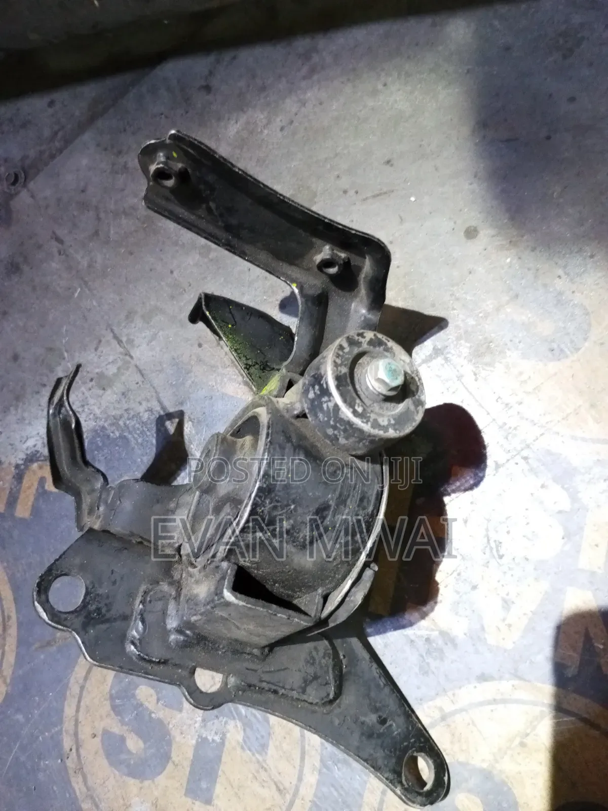 Noah/ Voxy 3zr Gearbox Mounting