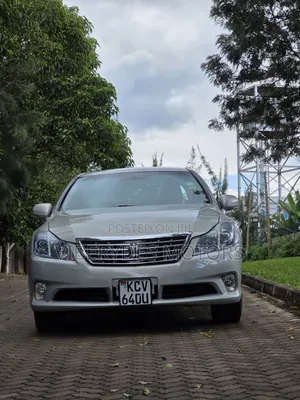 Toyota Crown 2012 Silver