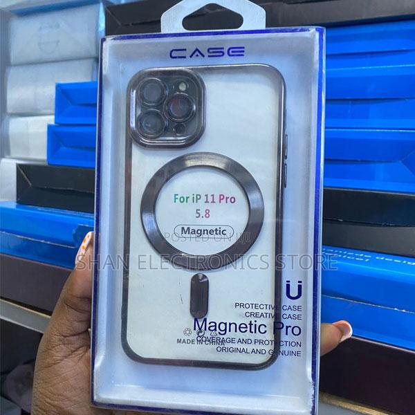 Magnetic Clear Case for iPhone 11 Pro - thumbnail 2
