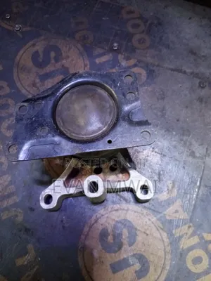 Toyota Honda Fit Engine Mounting