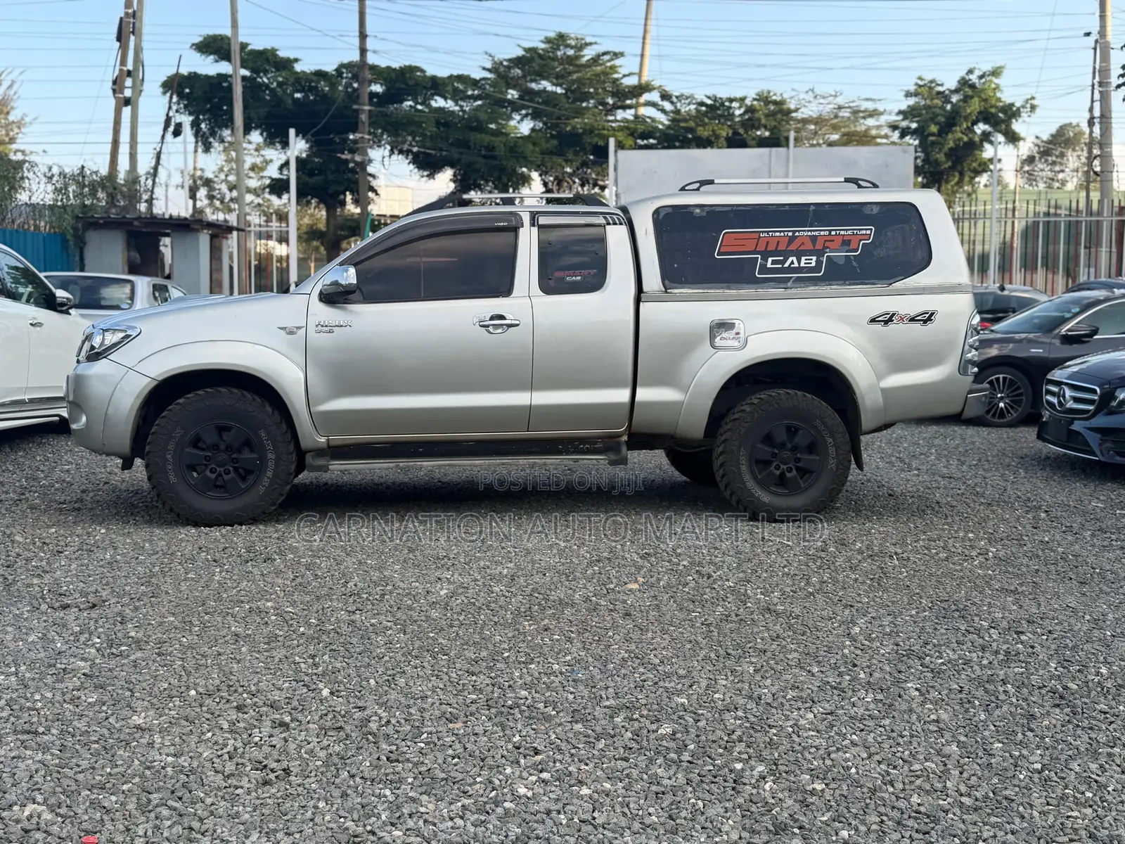 Toyota Hilux 2010 Silver