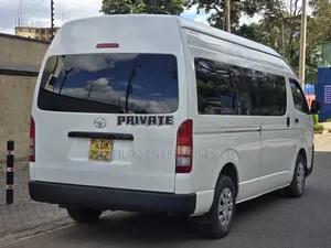 Toyota Grand HiAce 2017 White