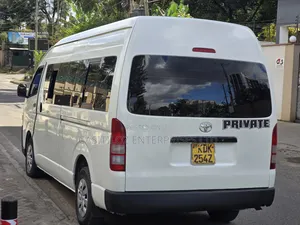 Toyota Grand HiAce 2017 White