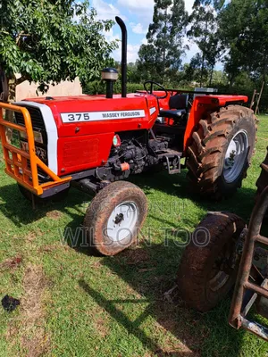 Tractor Massey 375