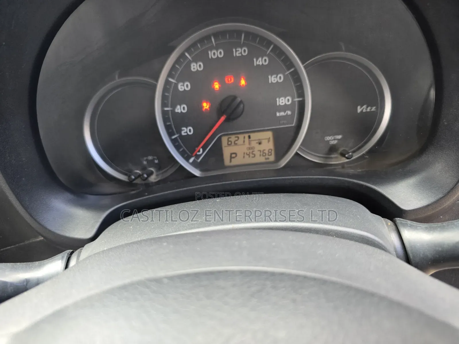 Toyota Vitz 1.3 AWD 3dr 2013 Black