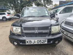 Mitsubishi Pajero 2002 Black