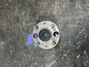 Rear Hub Mazda Demio 2012