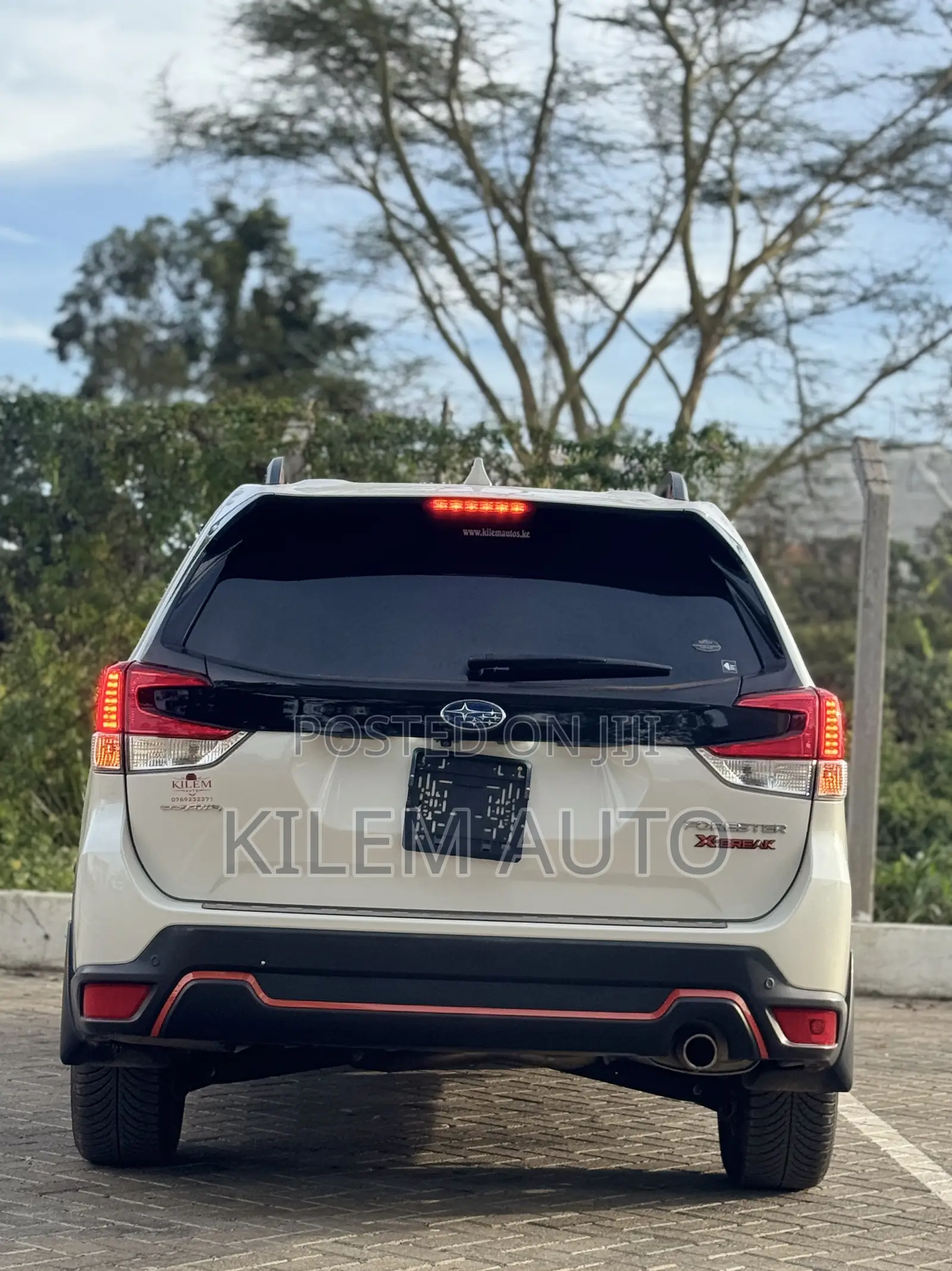 Subaru Forester Base AWD 2019 White