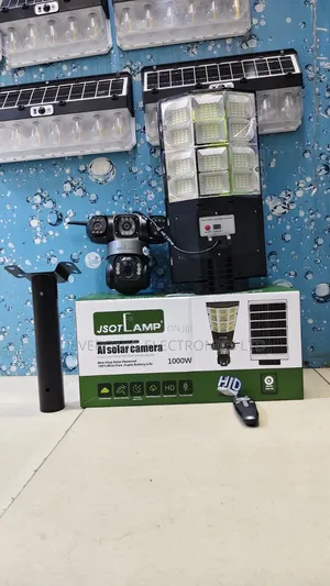 *1000watts Ai Triple Lens 4g Solar Camera With Street Lights
