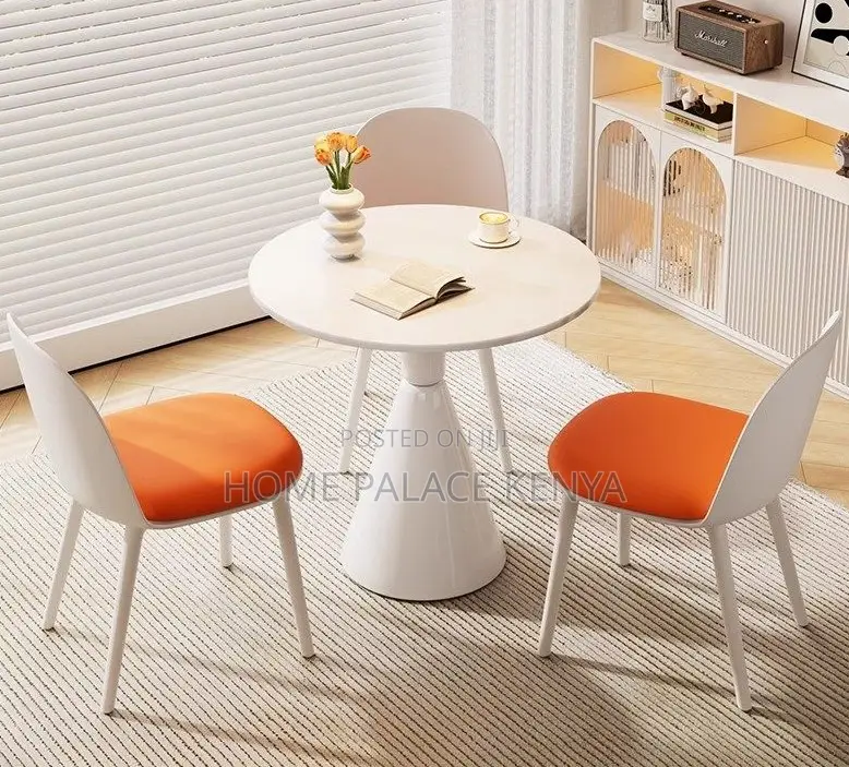 Round Table: Round Coworking Table With Pedestal Base