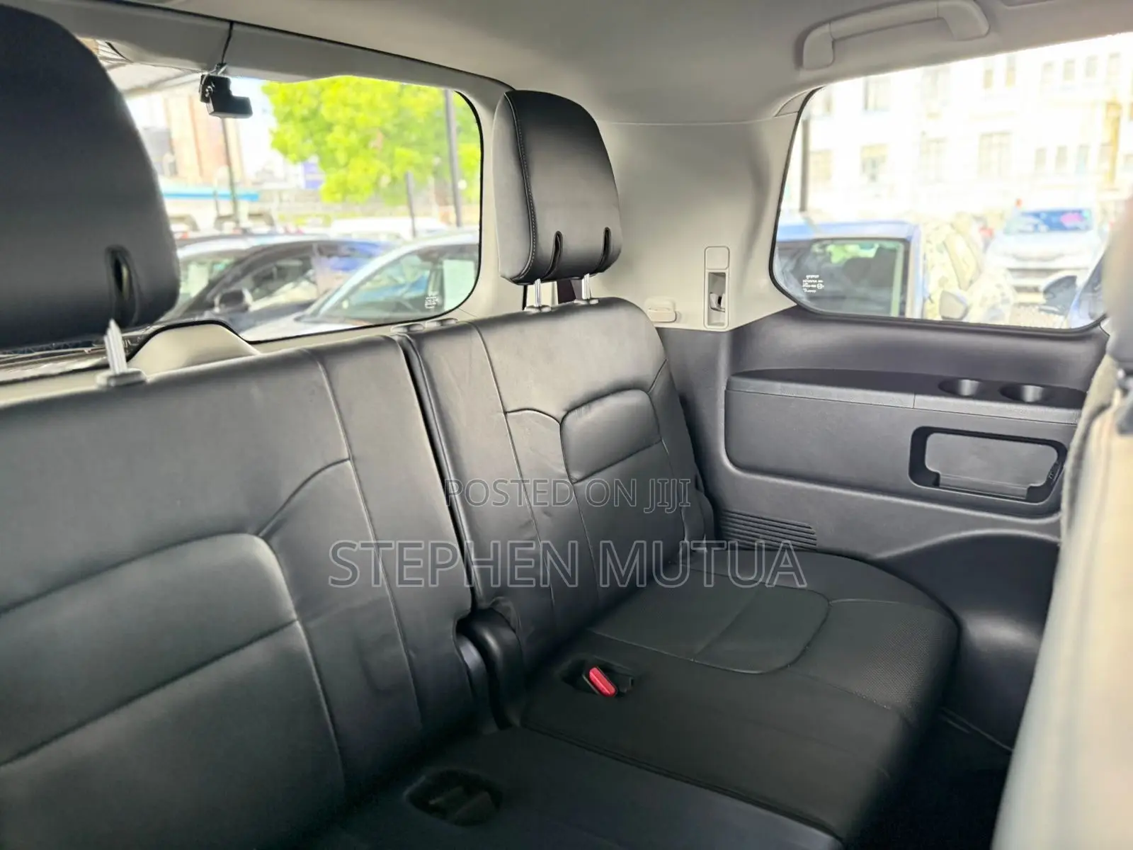 Toyota Land Cruiser 4.6 V8 AX 2019 White