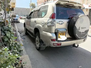 Toyota Land Cruiser Prado 2010 Gray