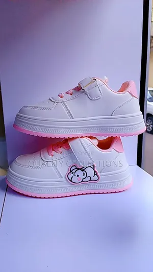 Girl Shoe Size 28