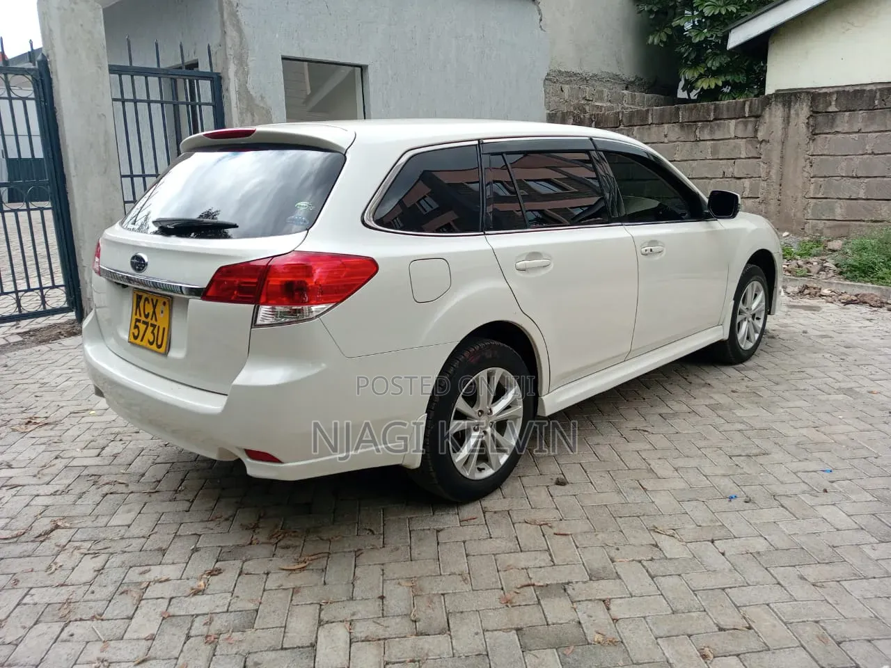 Subaru Legacy 2012 White