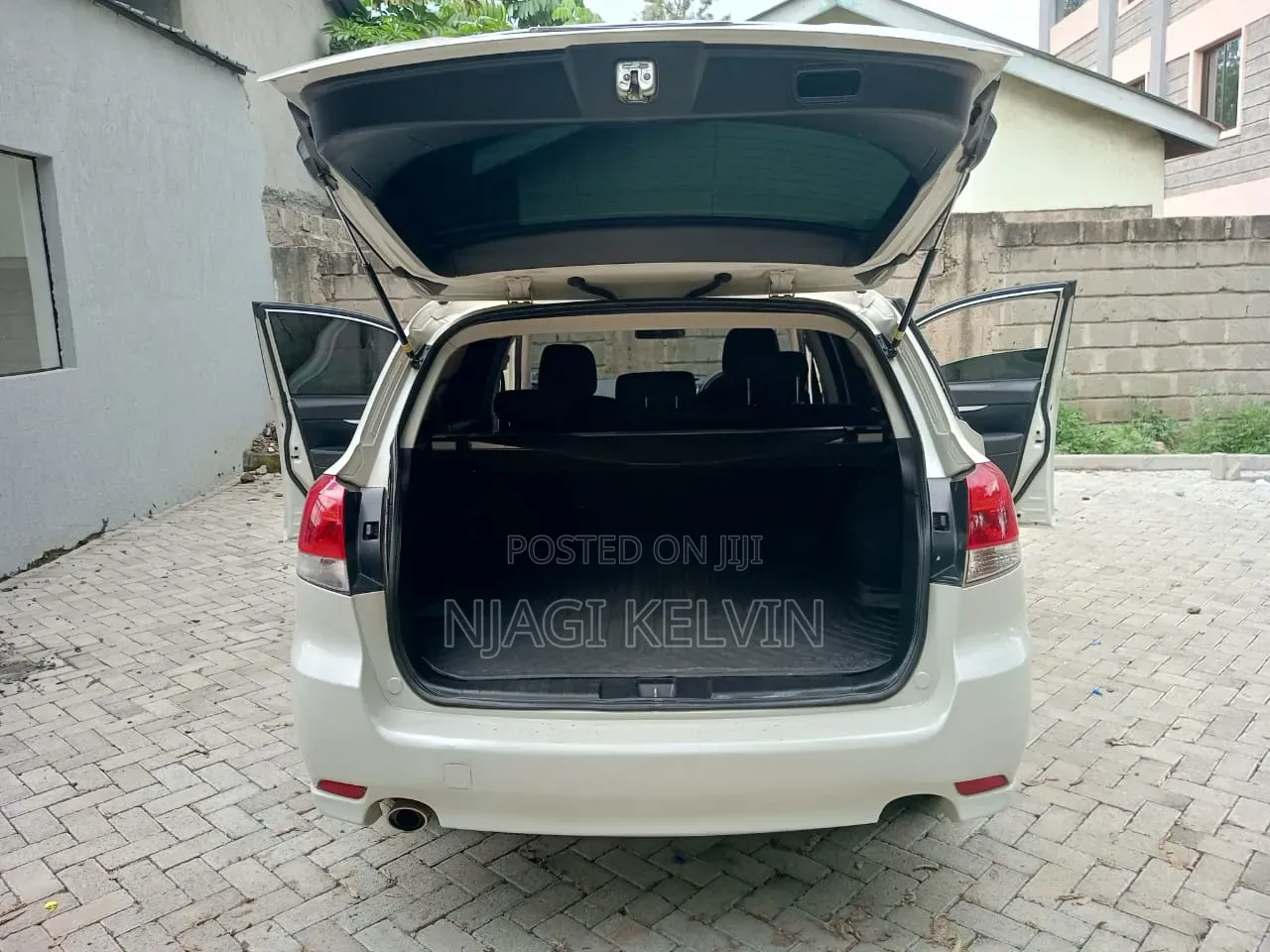 Subaru Legacy 2012 White