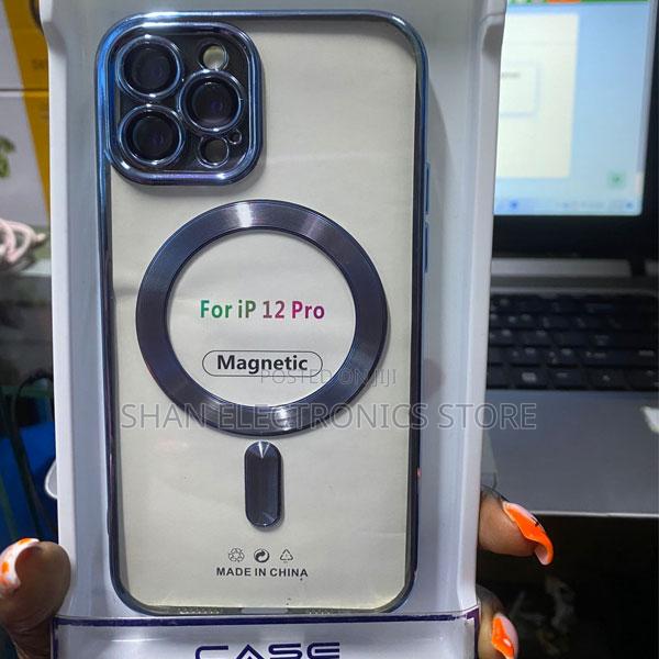 iPhone 12 Pro Magnetic Case - Clear Acrylic - thumbnail 2