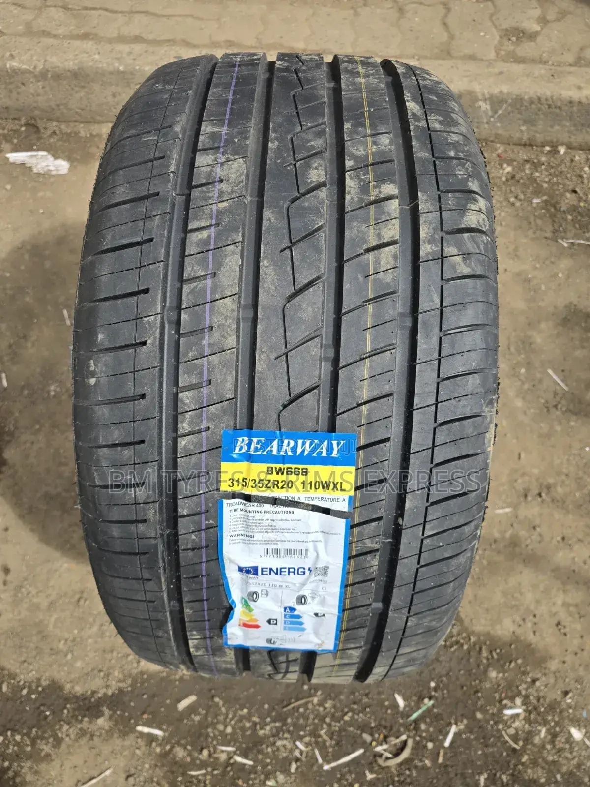 315 /35 R20 Bearway Tires