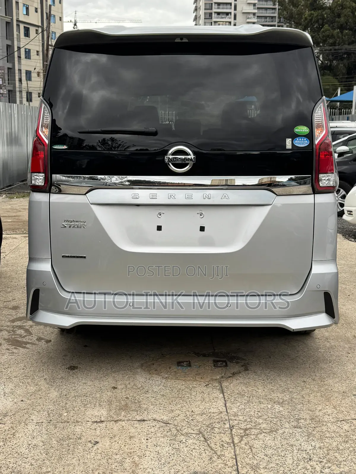 Nissan Serena 2019 Silver