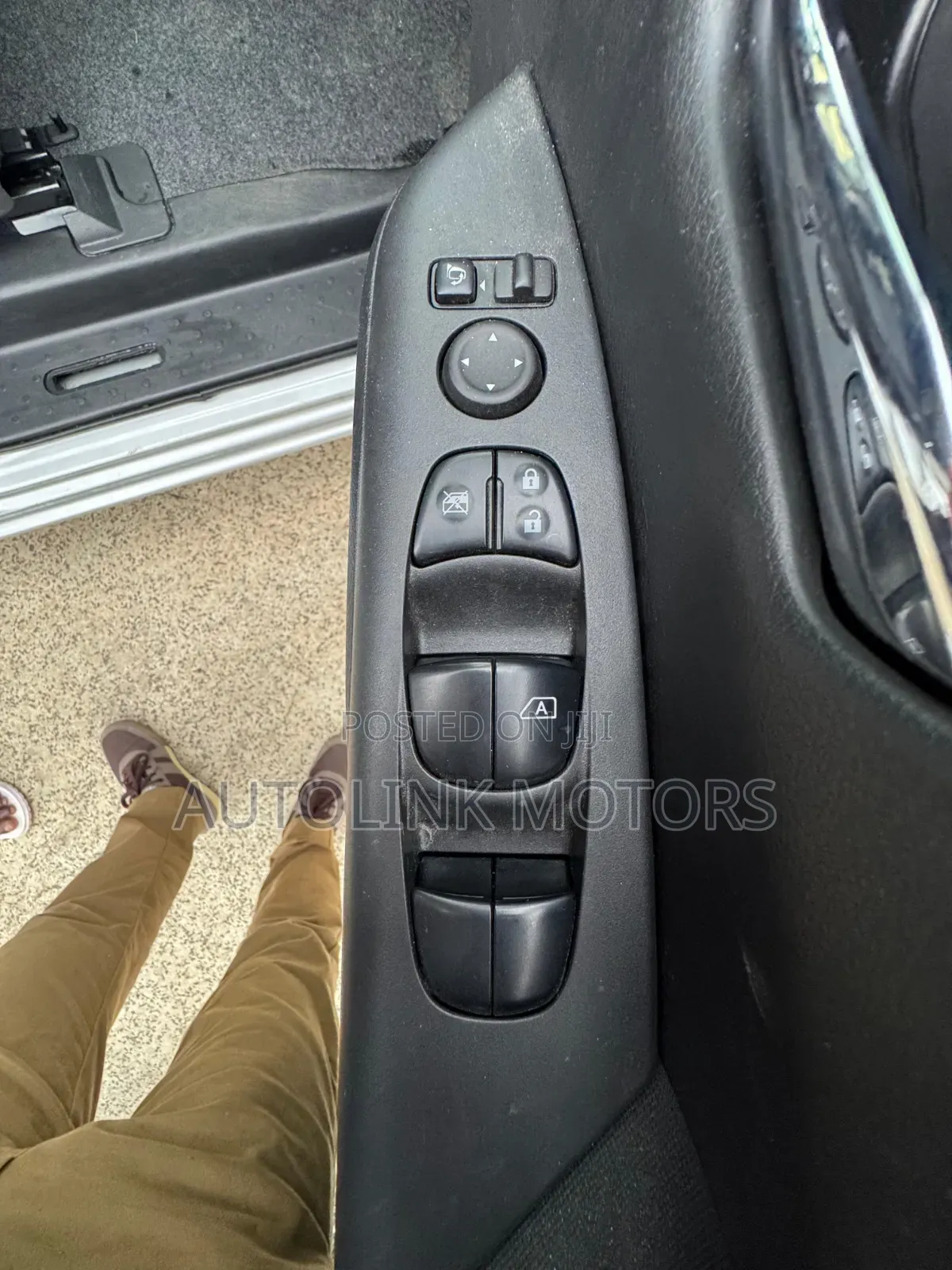 Nissan Serena 2019 Silver