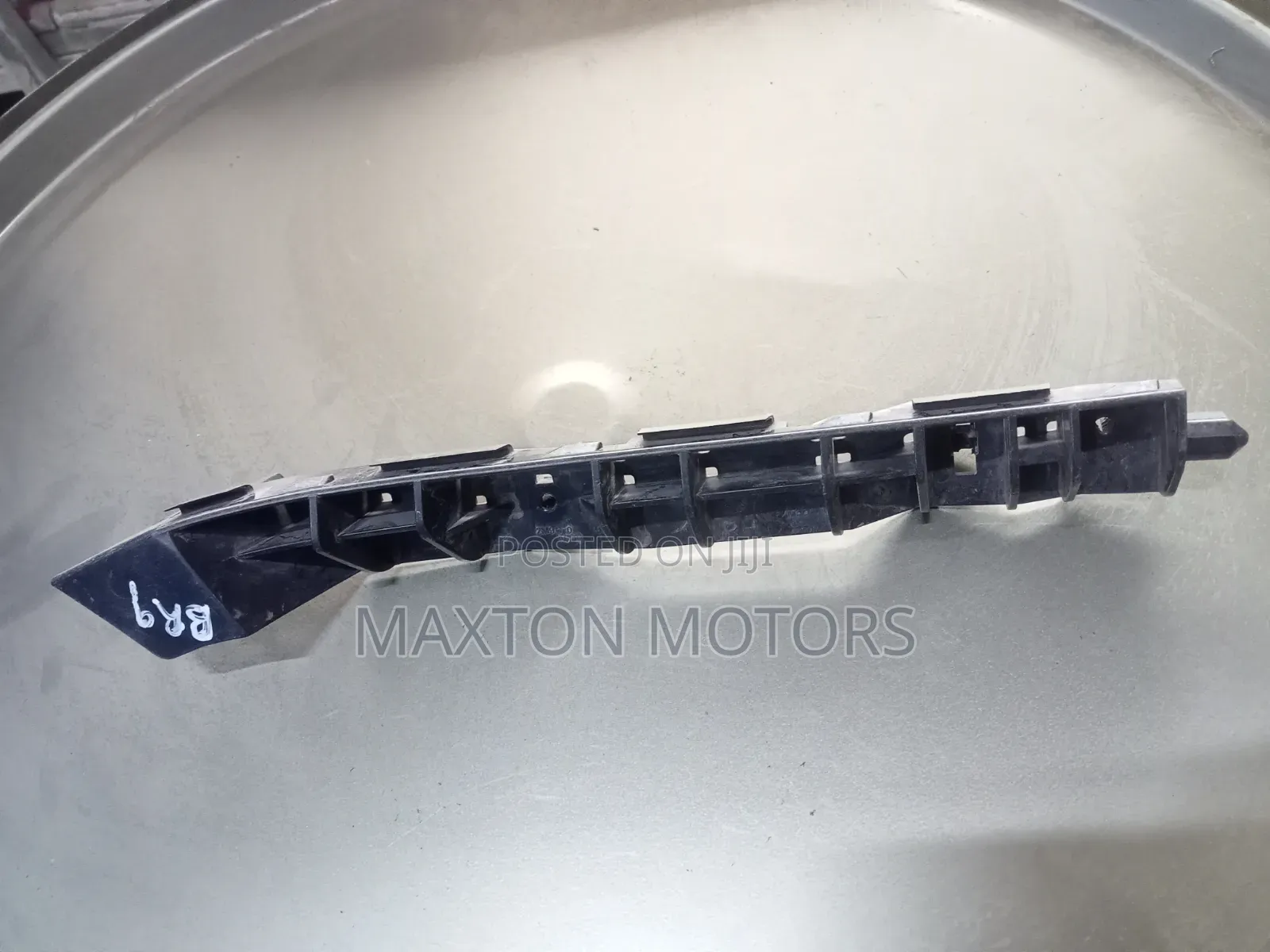 Subaru Outback Front Bumper Slide