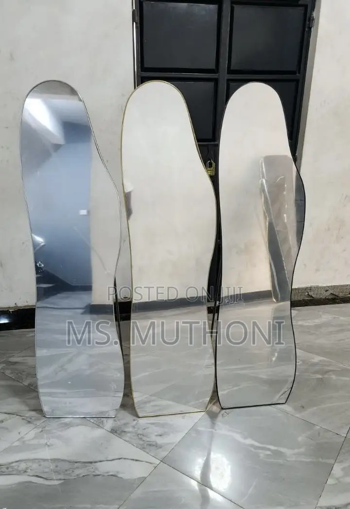 Shapely Unbreakable Mirrors (150*40)