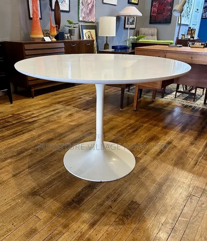 Round White Dining Table.