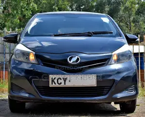Toyota Vitz 2013 Black