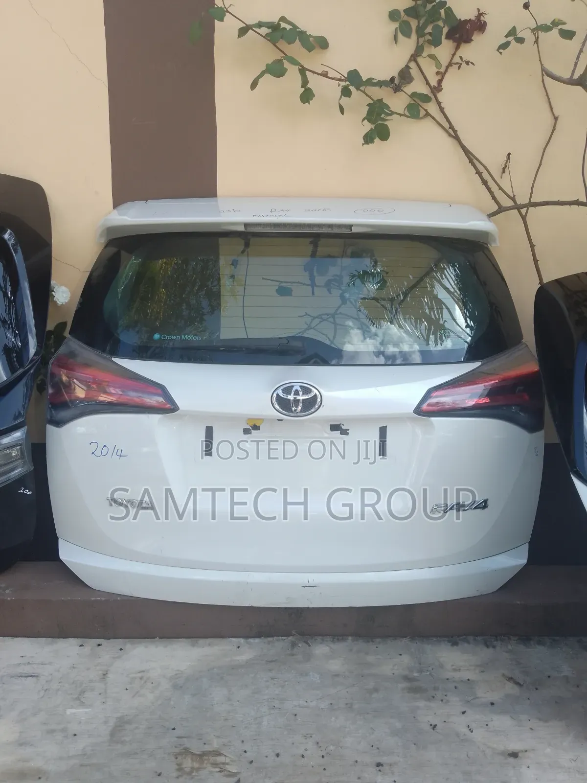 Toyota Rav4 2014 Tail Gate