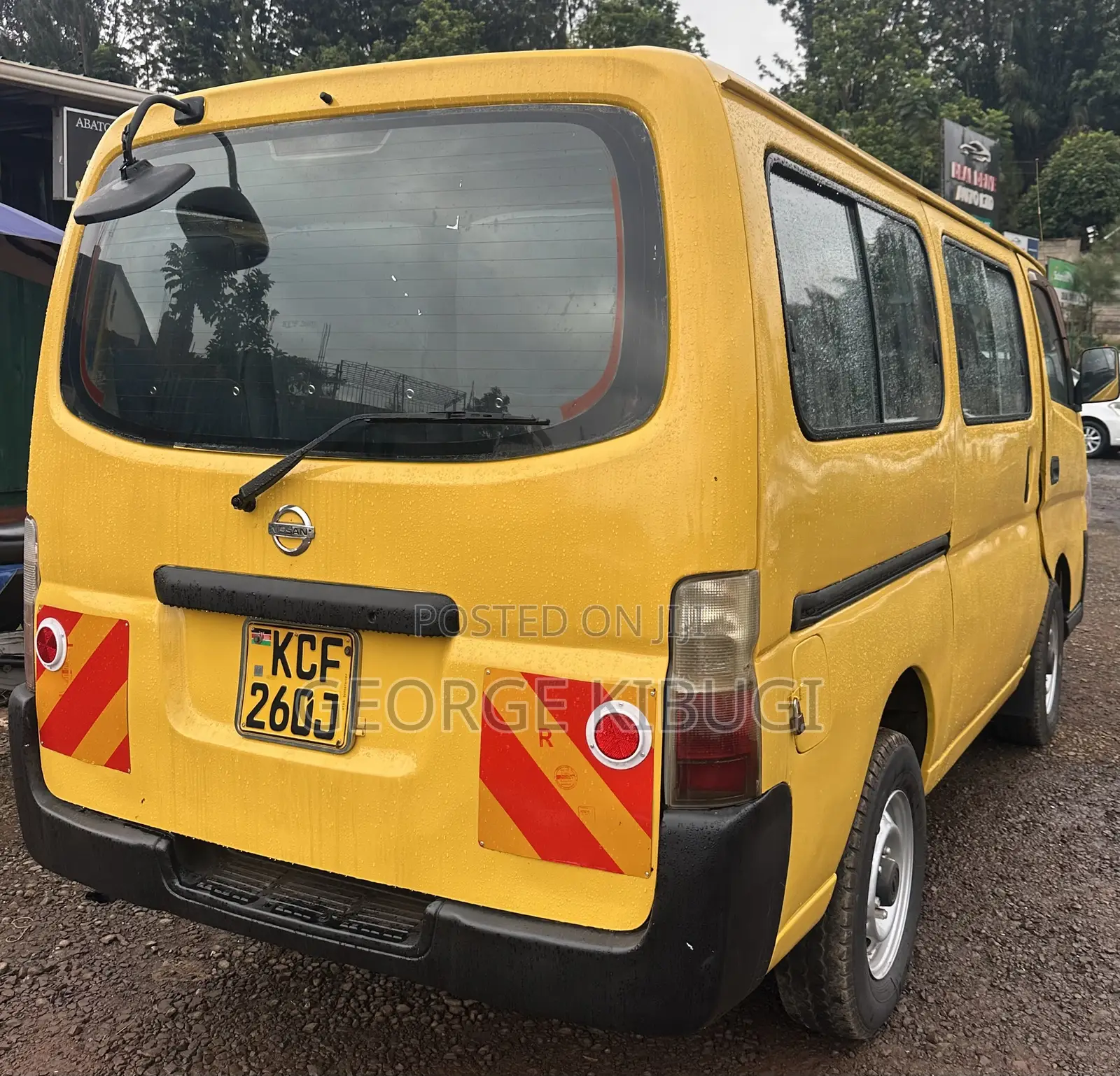 Nissan Caravan 2008 Yellow
