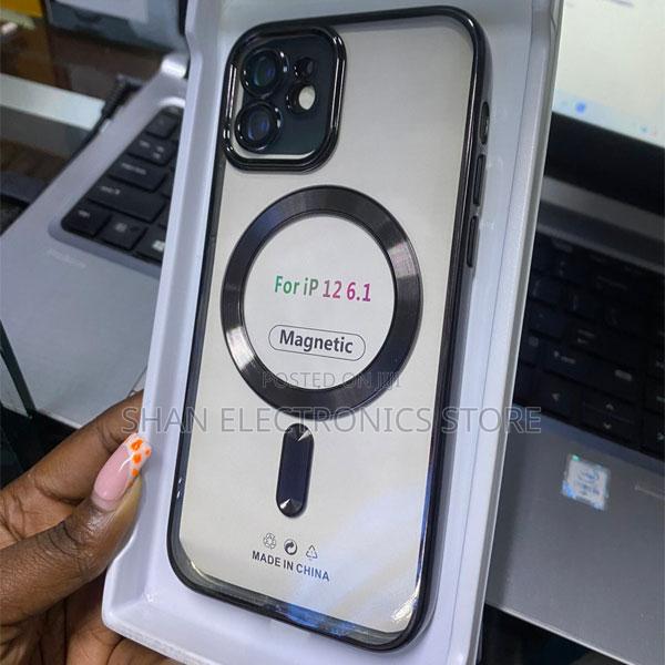 iPhone 12 Magnetic Case - Black - main view