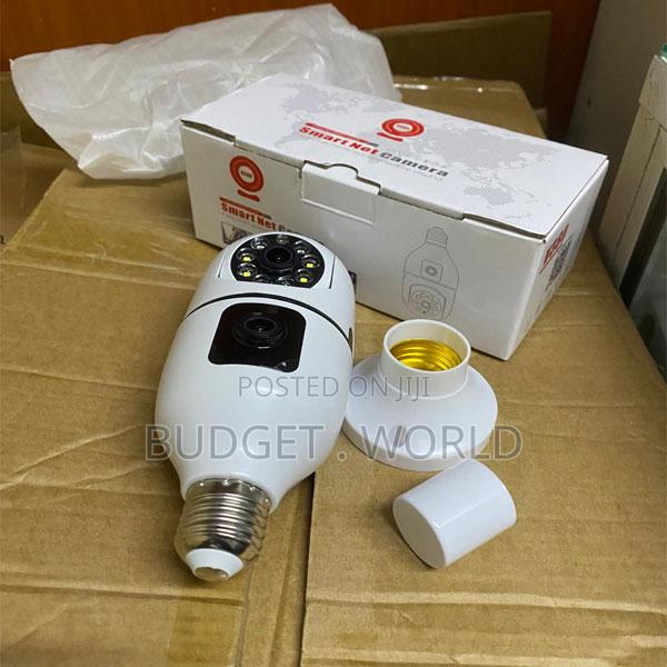 Dual Lens Wireless Security Camera Bulb With Real-Time Motion Alerts