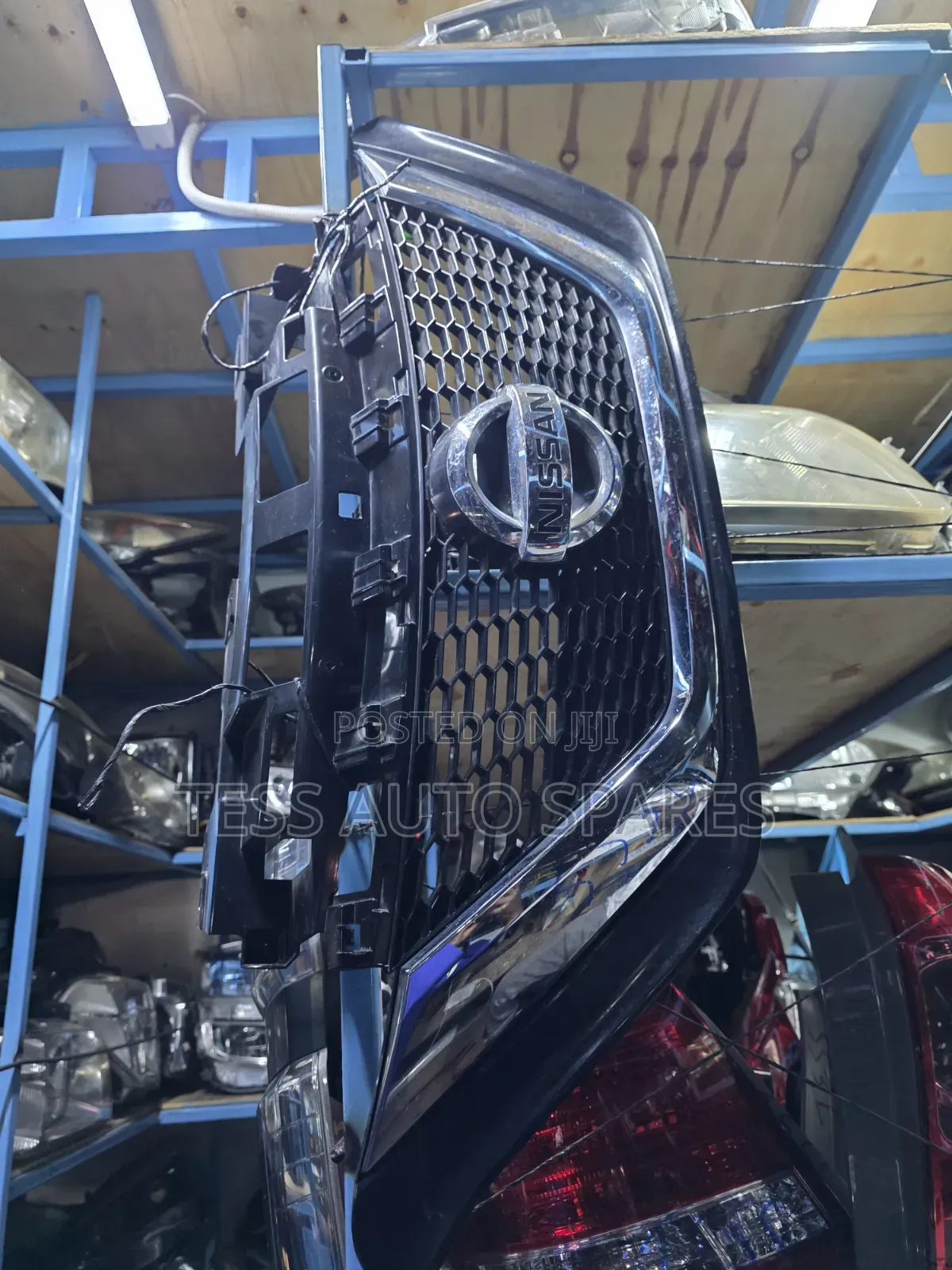 Nissan Note 2015 Grille